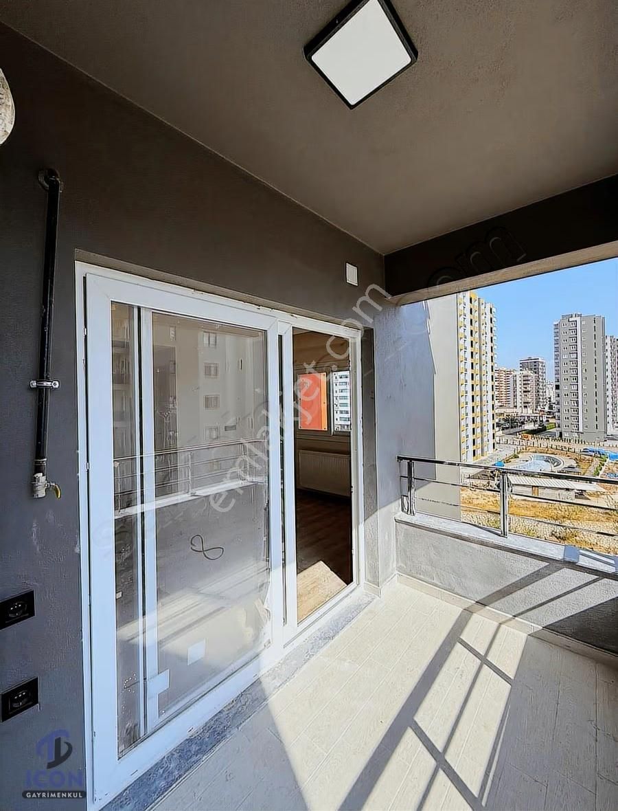 Icon'dan 75.yıl Mah'de Merkezi Konum Havuzlu Şık 2+1 - Görsel 2