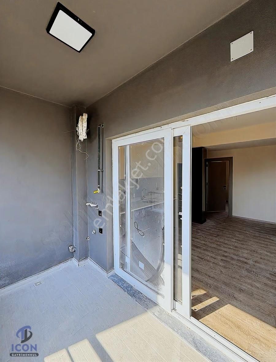 Icon'dan 75.yıl Mah'de Merkezi Konum Havuzlu Şık 2+1 - Görsel 10