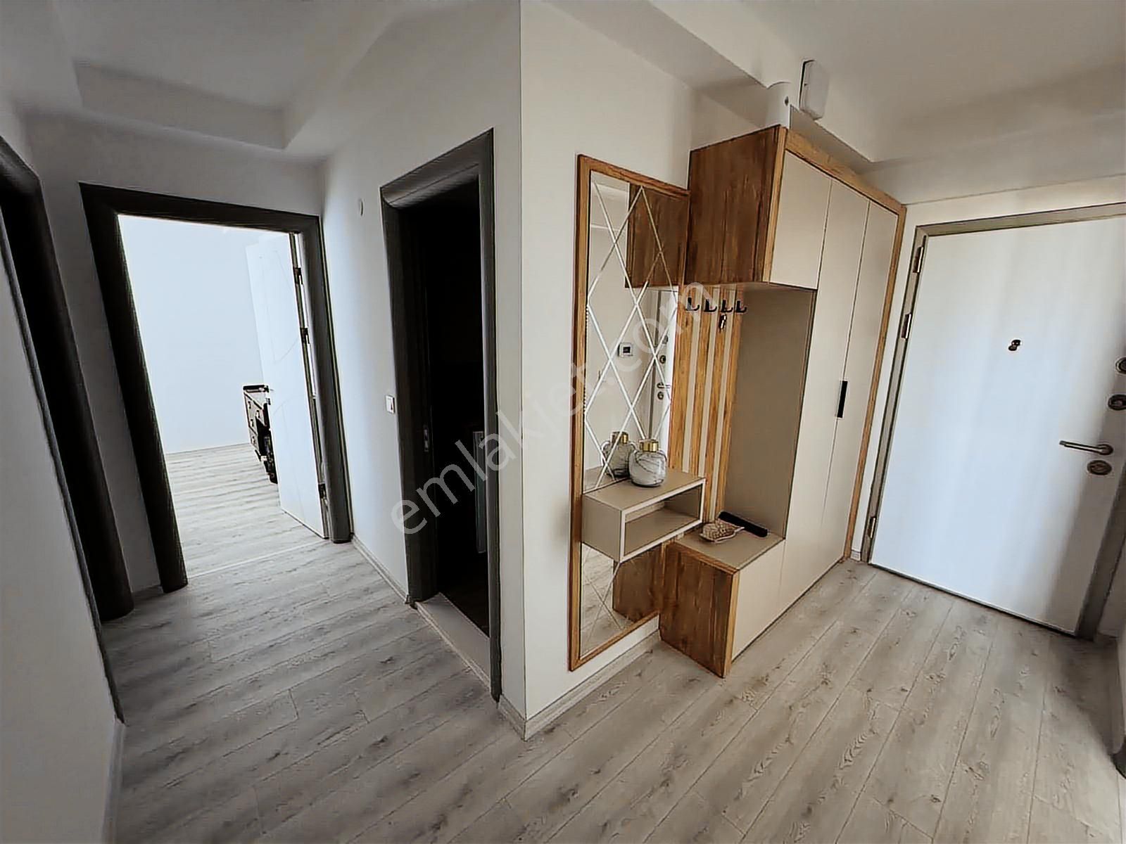 Kuşadası Kirazlı Yolu Üzeri 2+1 Havuzlu Yerden Isıtma Satılık - Görsel 32