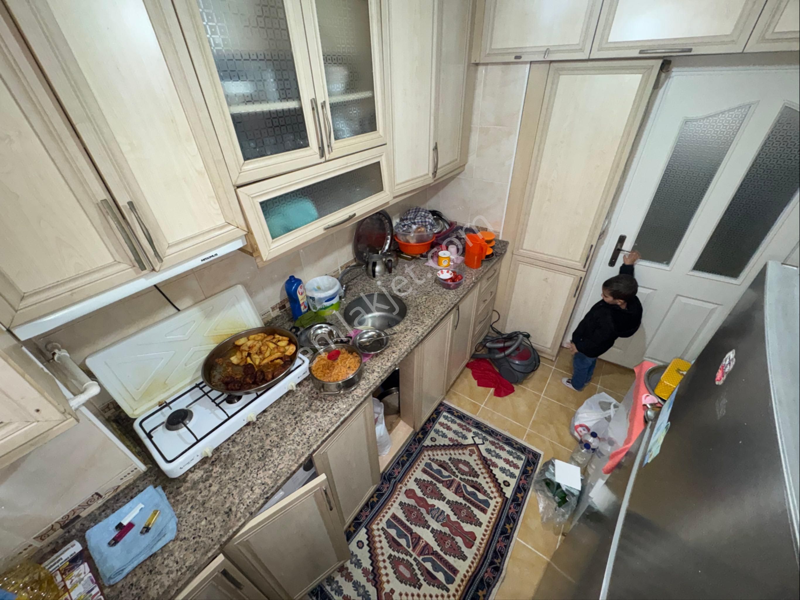 Zaferyapıdan Satılık Yüksekcamlı Bahçekatı Daire 2+1 80m2 15yaş Krediye Uygun Cebeci Mahde - Görsel 18
