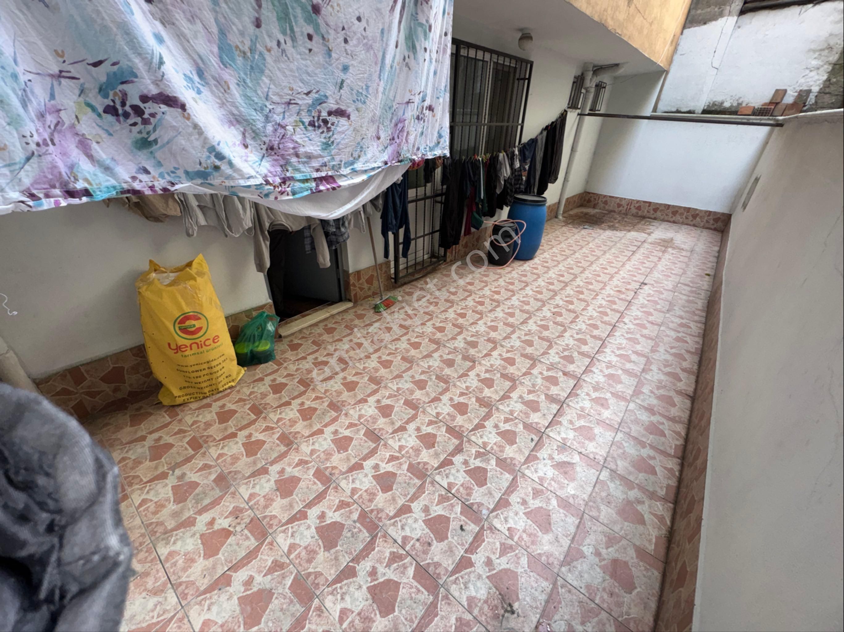 Zaferyapıdan Satılık Yüksekcamlı Bahçekatı Daire 2+1 80m2 15yaş Krediye Uygun Cebeci Mahde - Görsel 27