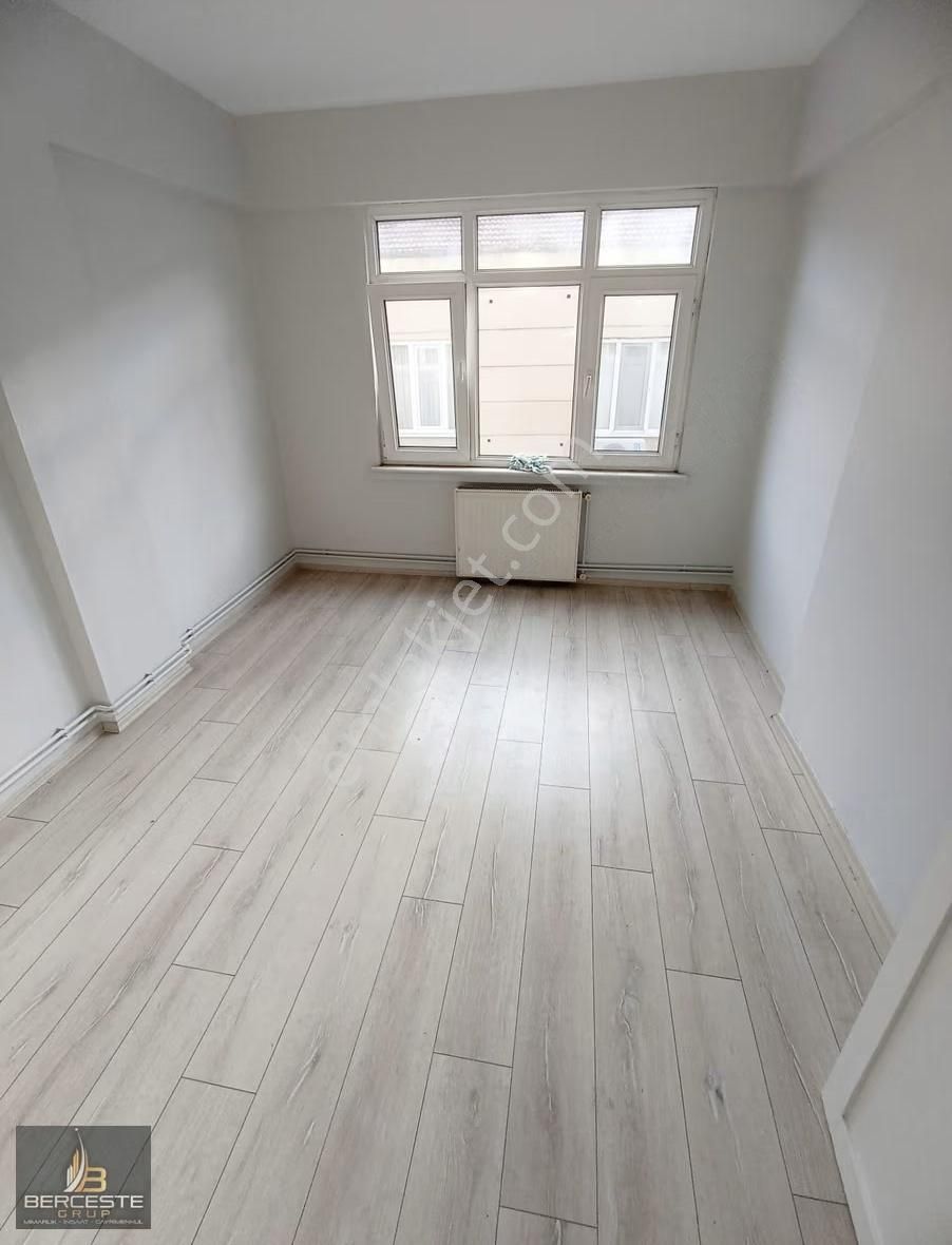 Berceste Grup/beşevler Konak'ta Satılık 2+1 Merkezi Daire - Görsel 2