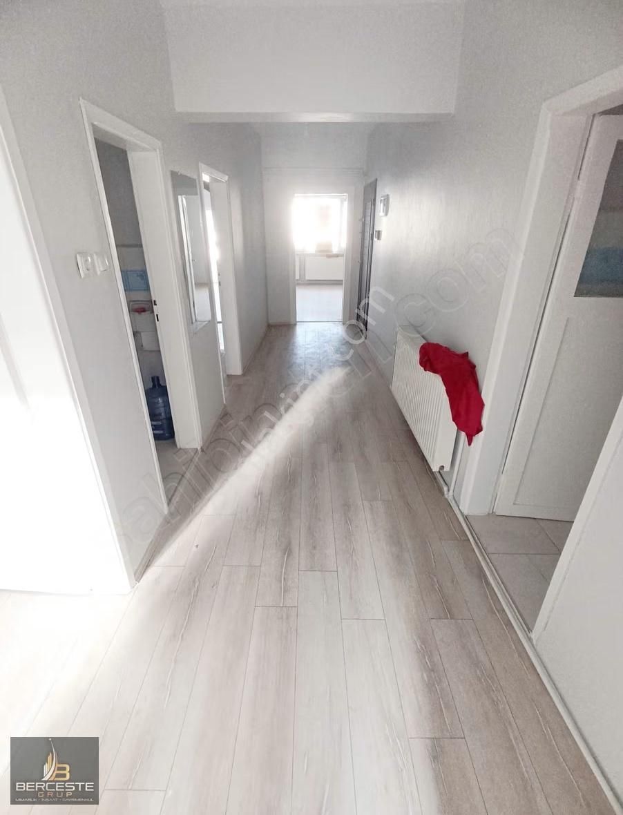 Berceste Grup/beşevler Konak'ta Satılık 2+1 Merkezi Daire - Görsel 4