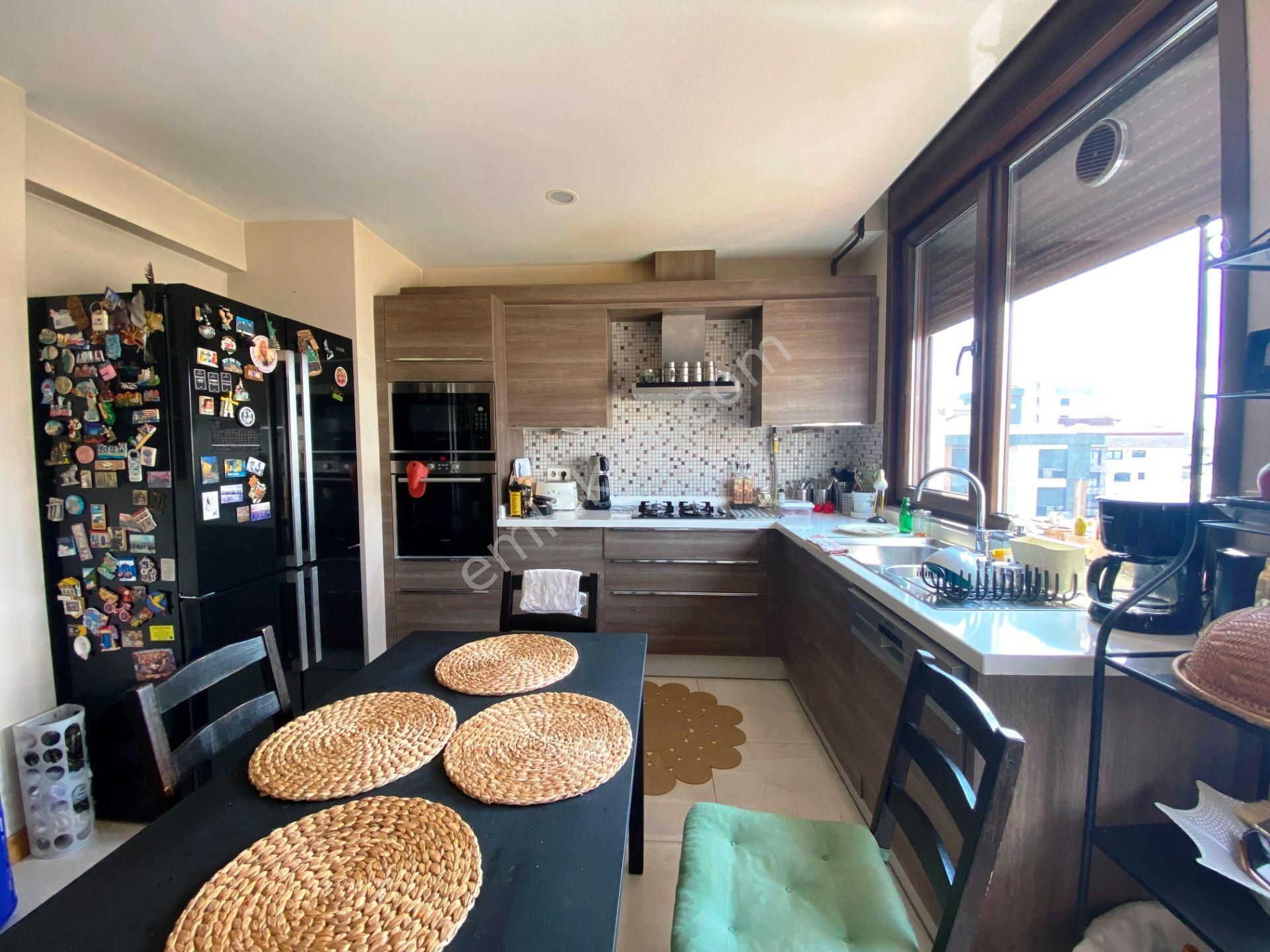 Bağdat-tren Arası 11 Yıllık 2 Girişli 280m2 Dublex Satılık 6+2 - Görsel 23