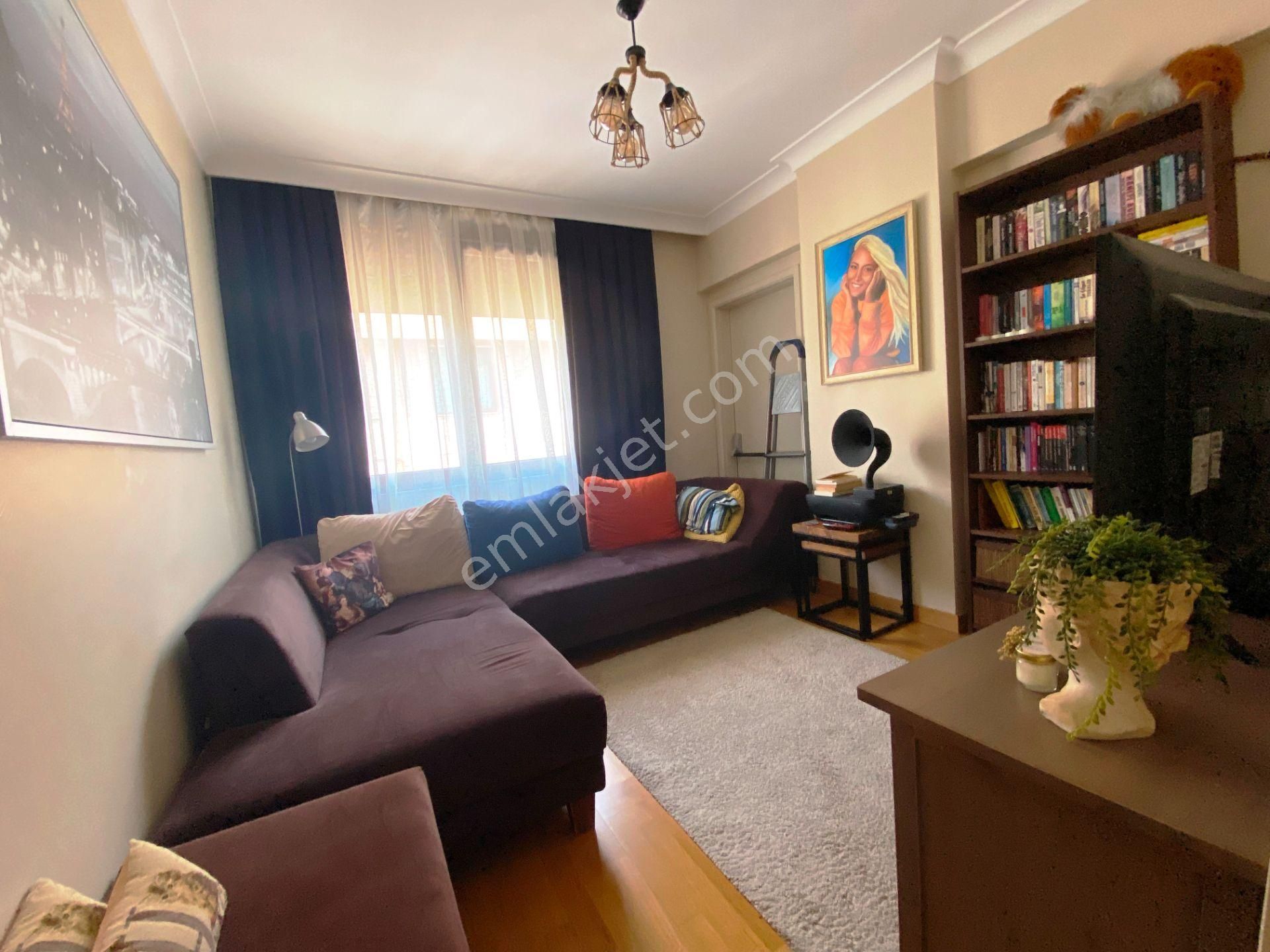 Bağdat-tren Arası 11 Yıllık 2 Girişli 280m2 Dublex Satılık 6+2 - Görsel 8