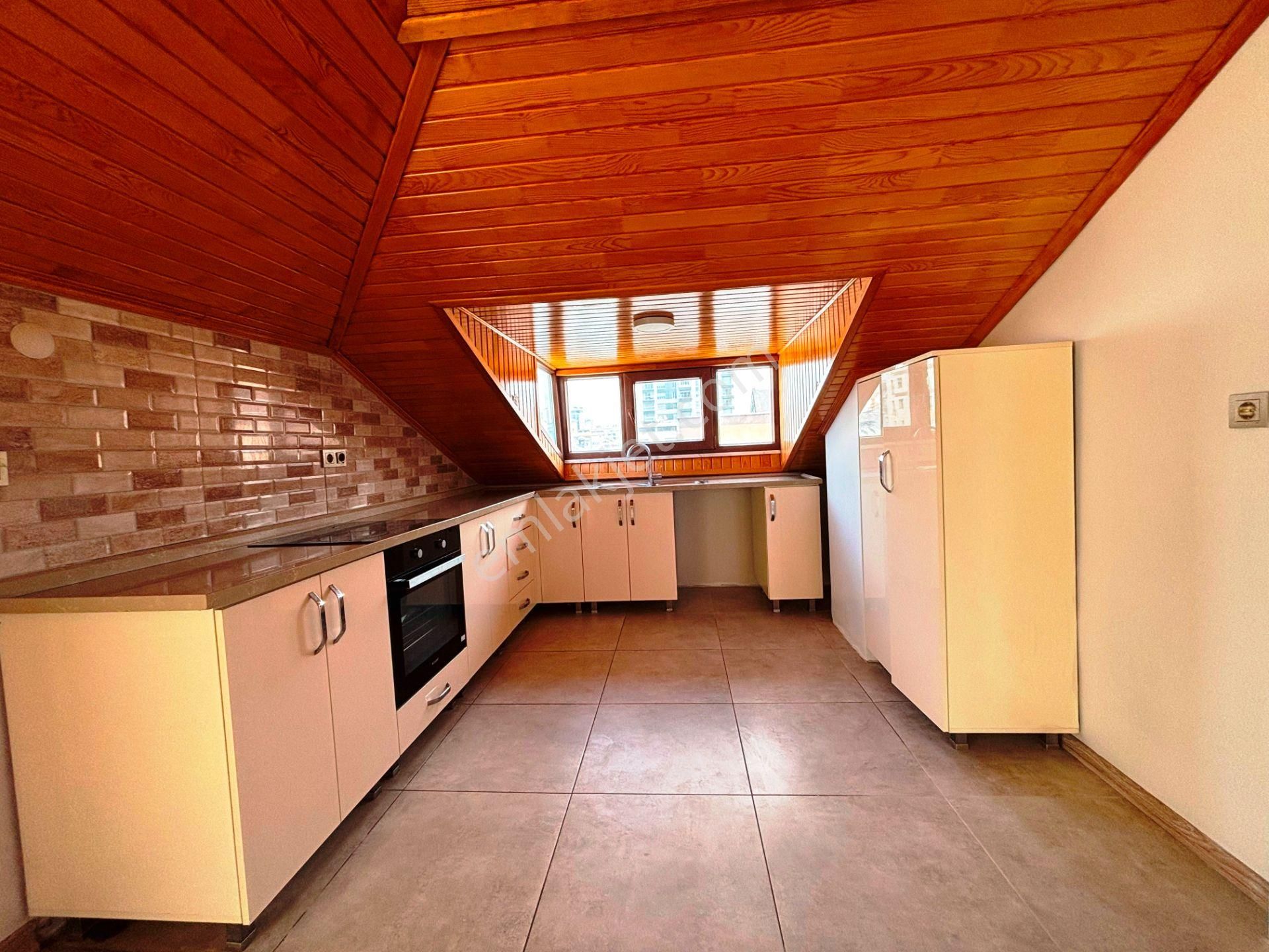 Bağdat-tren Arası 11 Yıllık 2 Girişli 280m2 Dublex Satılık 6+2 - Görsel 24