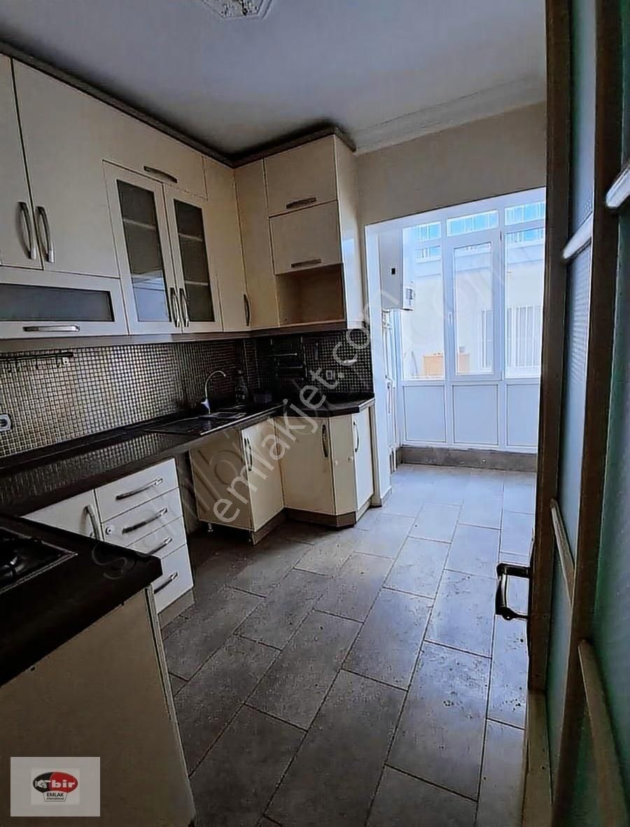 Esat Akyüz Sokakta 3+1 Kiralık Daire - Görsel 5