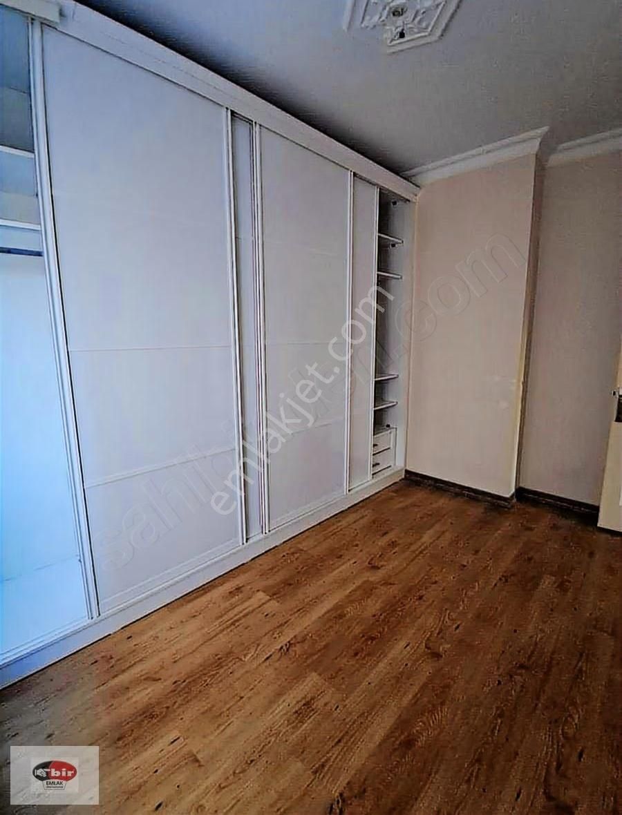 Esat Akyüz Sokakta 3+1 Kiralık Daire - Görsel 9