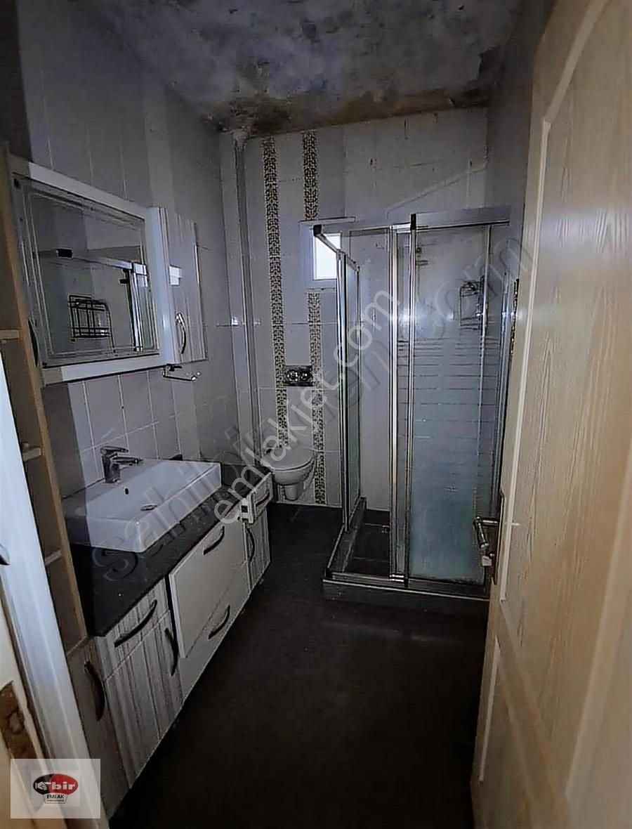 Esat Akyüz Sokakta 3+1 Kiralık Daire - Görsel 19