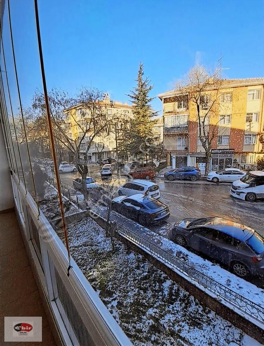 Esat Akyüz Sokakta 3+1 Kiralık Daire - Görsel 26