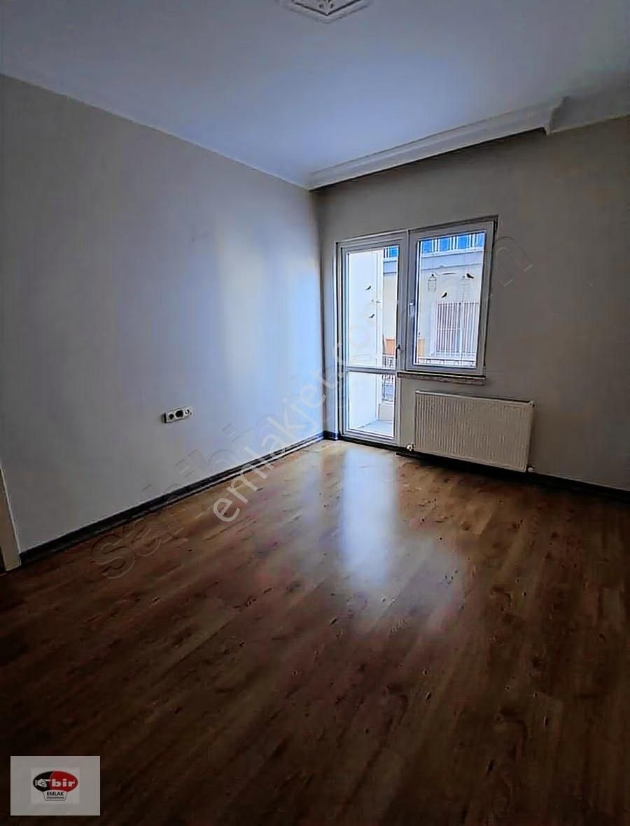 Esat Akyüz Sokakta 3+1 Kiralık Daire - Görsel 25