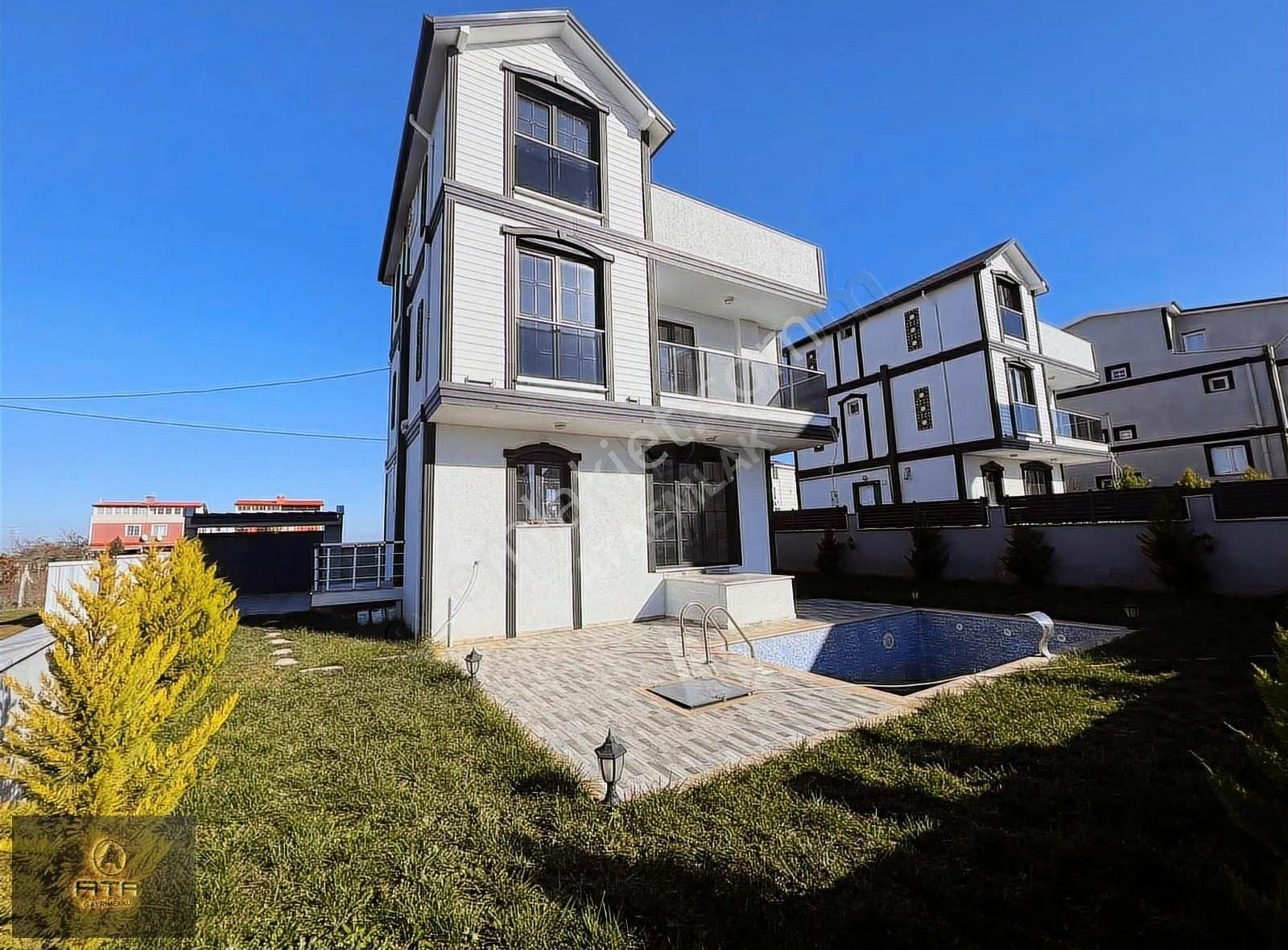 Ata Gayrimenkul'den 350 M2 Arsa İçerisnde 5+1 Havuzlu Lüks Villa - Görsel 23