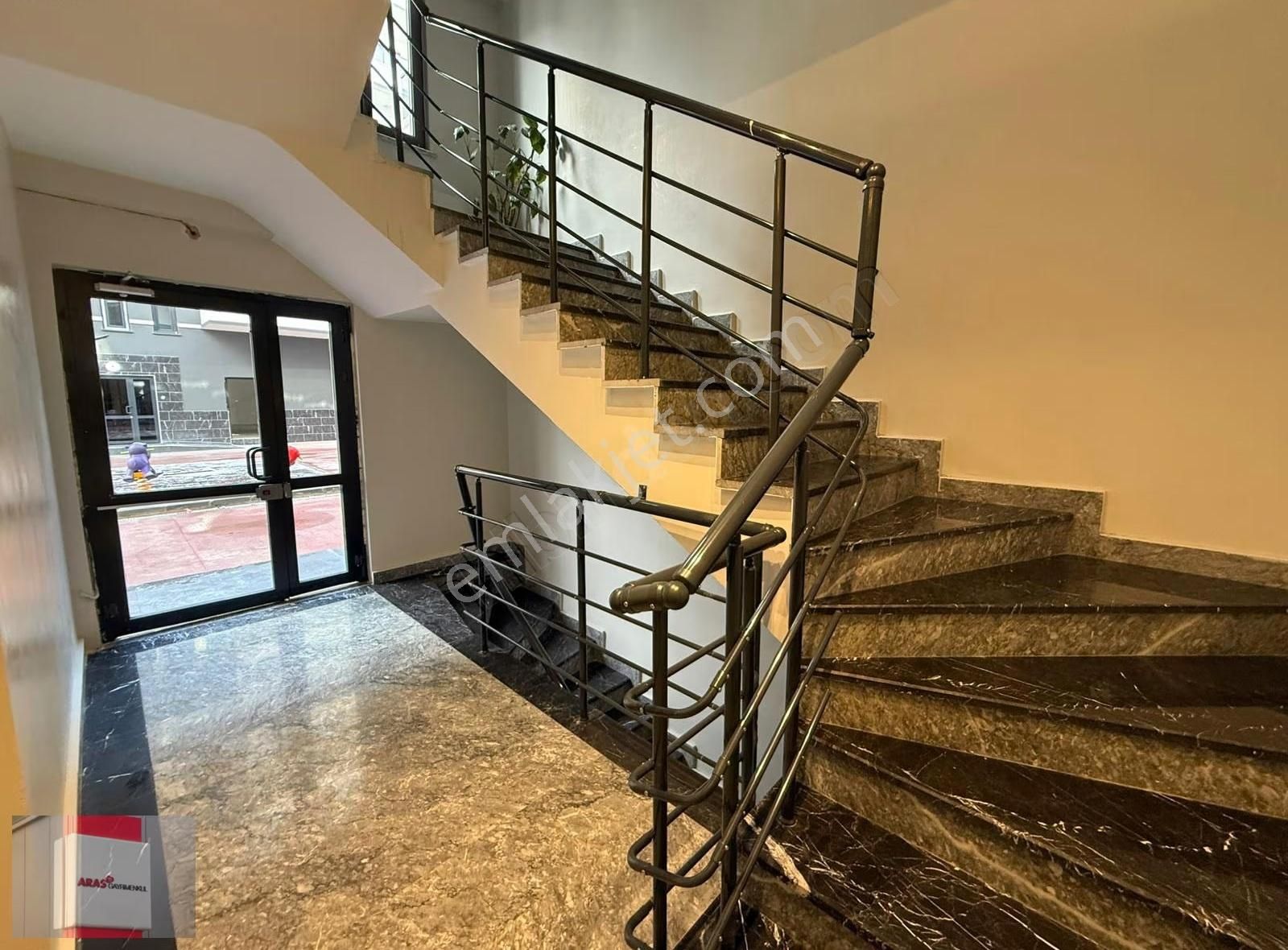 Aras Gyo Dan Hacıveyiszade Mahallesinde 3+1 Sıfır Lüx Daire - Görsel 24