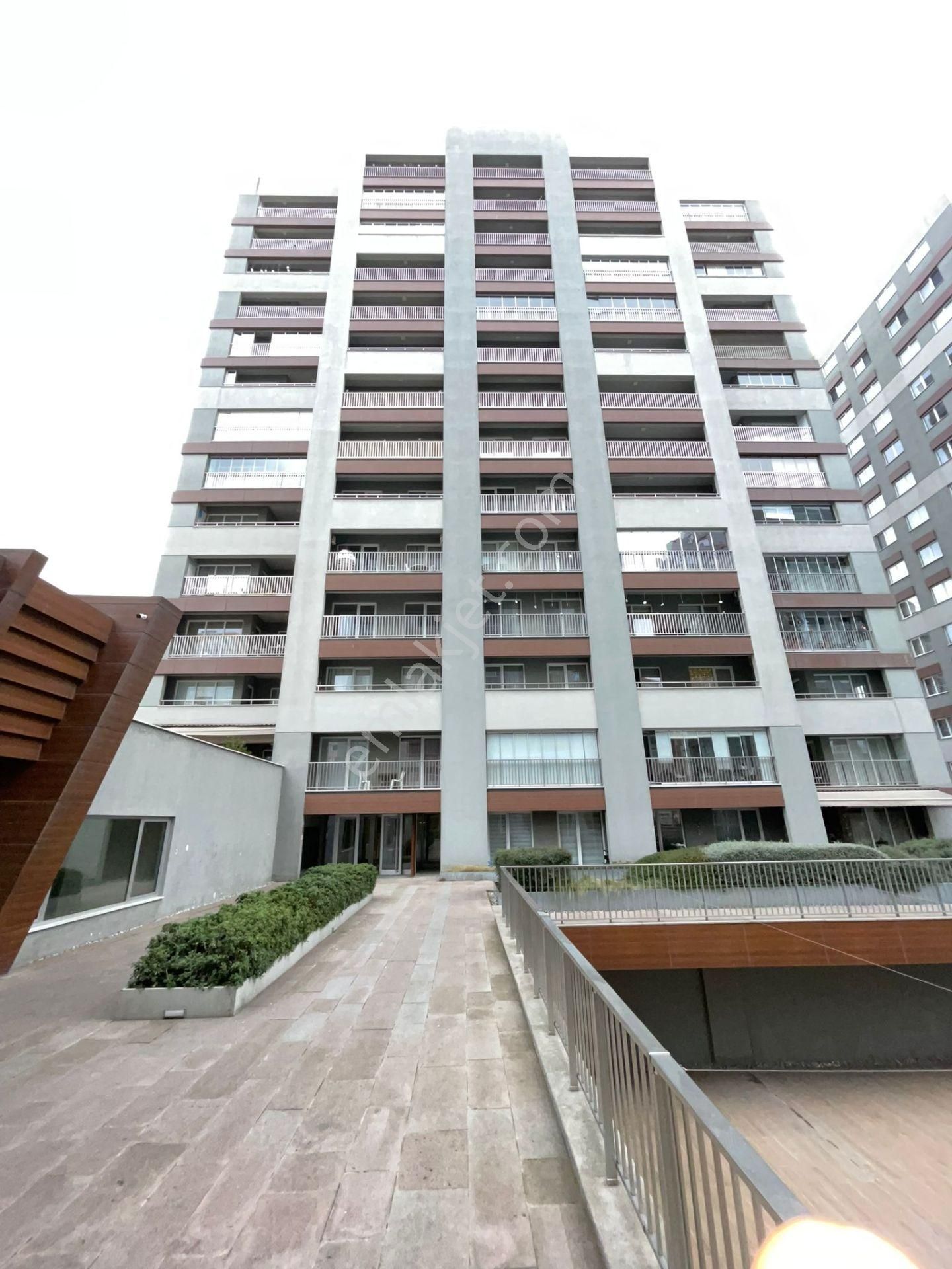 İstanbul Beylikdüzü Makyol Yaşam'da 1+1 75 M2 Bürüt Satılık Daire