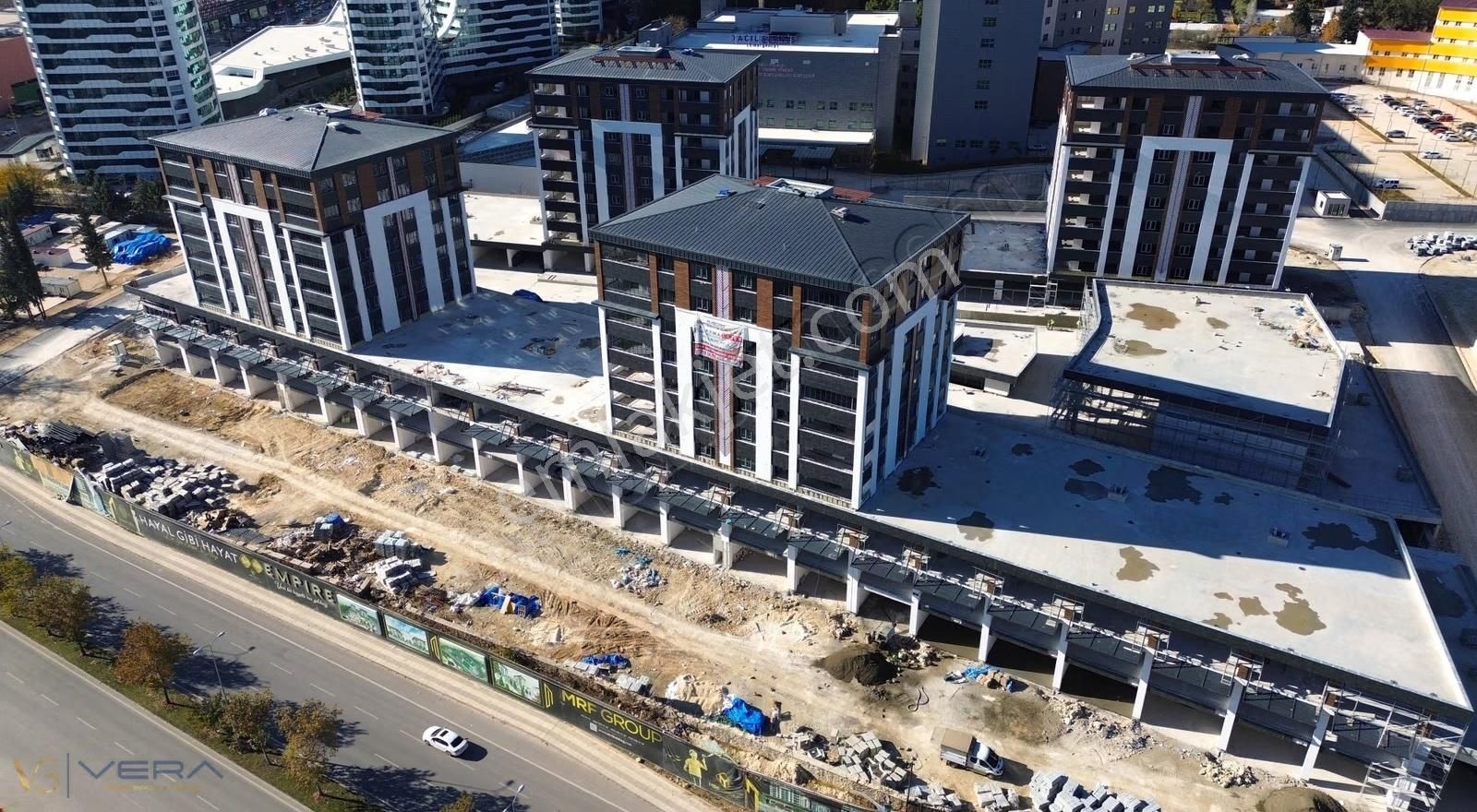 15 Temmuz 3.5+1 Daire Empire'da 8. Kat Site İçi Cephe - Görsel 3