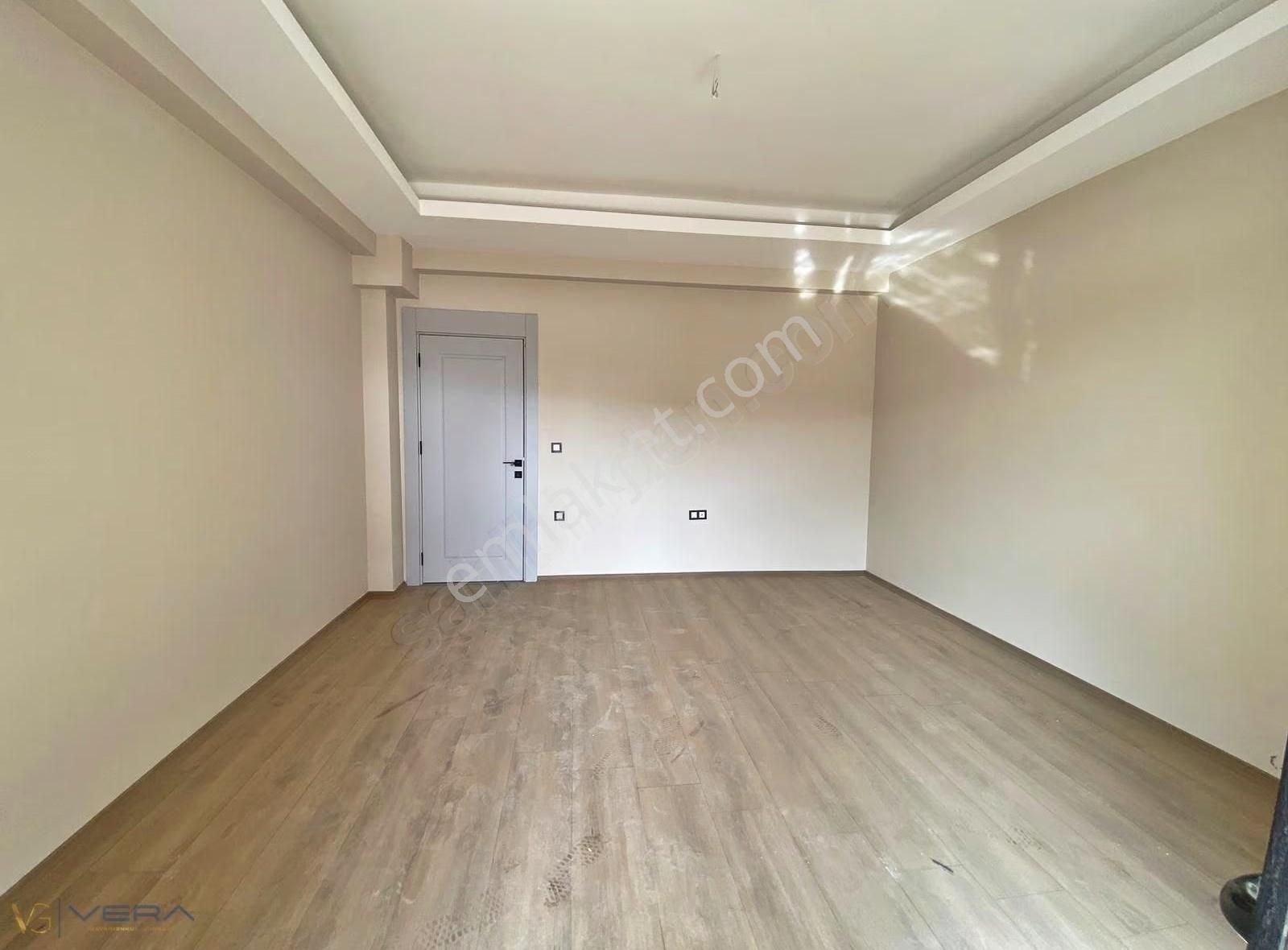 Vera'dan Abdulhamithan'da Satılık 3.5+1 Fırsat Daire - Görsel 28