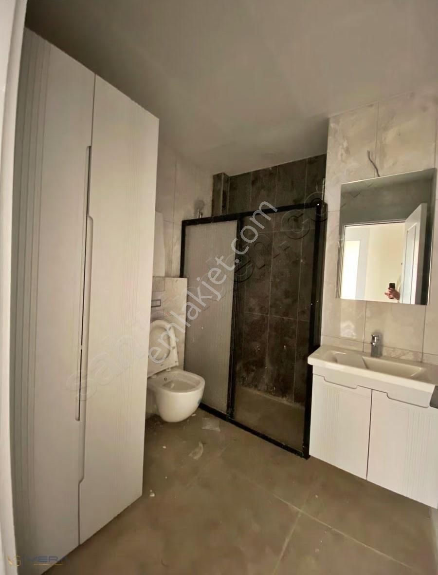 Vera'dan Abdulhamithan'da Satılık 3.5+1 Fırsat Daire - Görsel 20