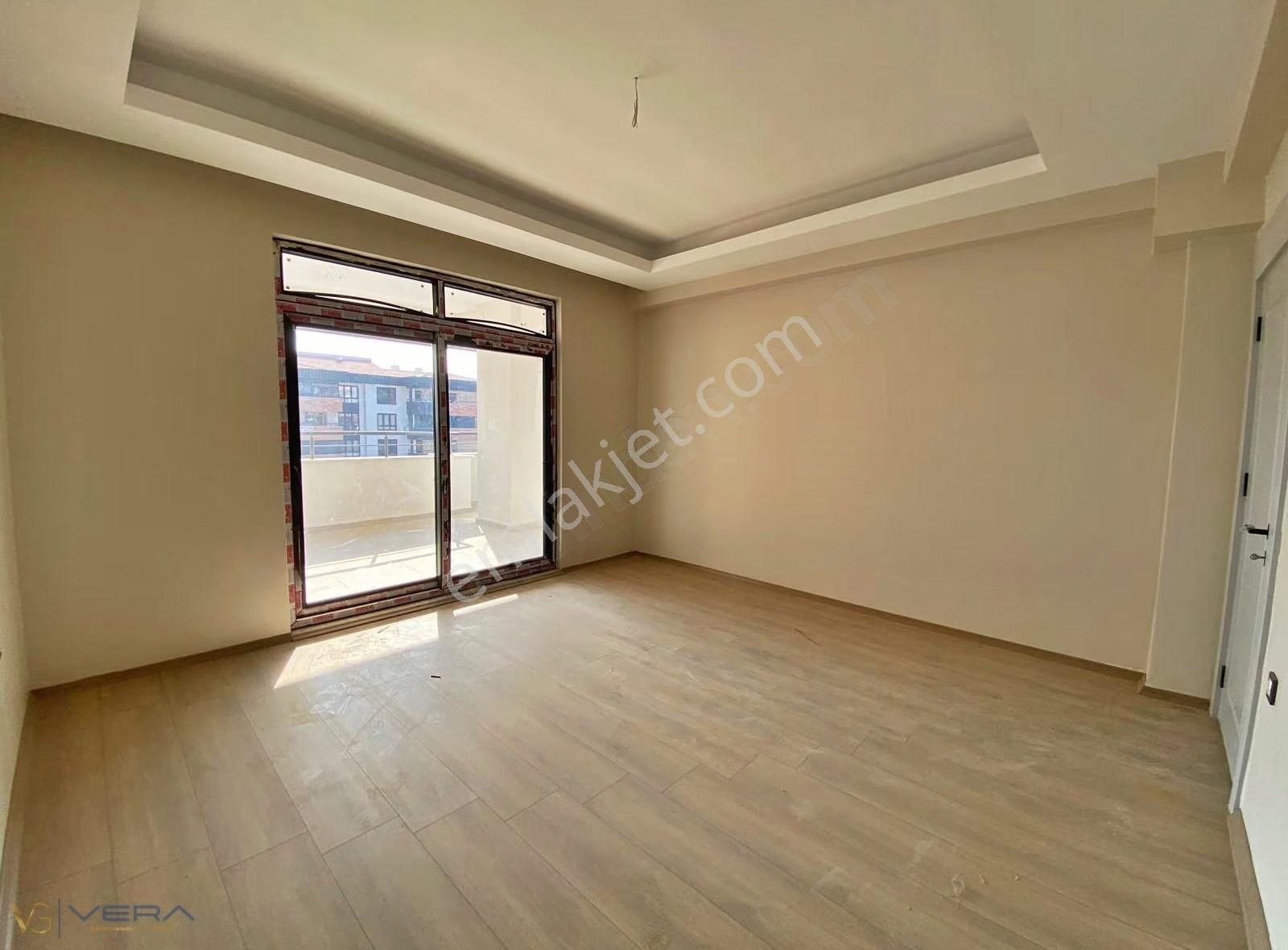 Vera'dan Abdulhamithan'da Satılık 3.5+1 Fırsat Daire - Görsel 22