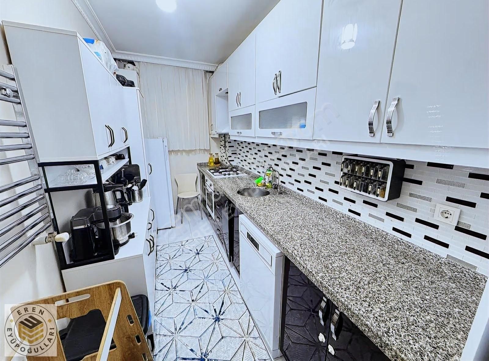 B.paşa Yenidoğan Mah. 15 Yıllık 2+1 80m² Satılık Daire - Görsel 18