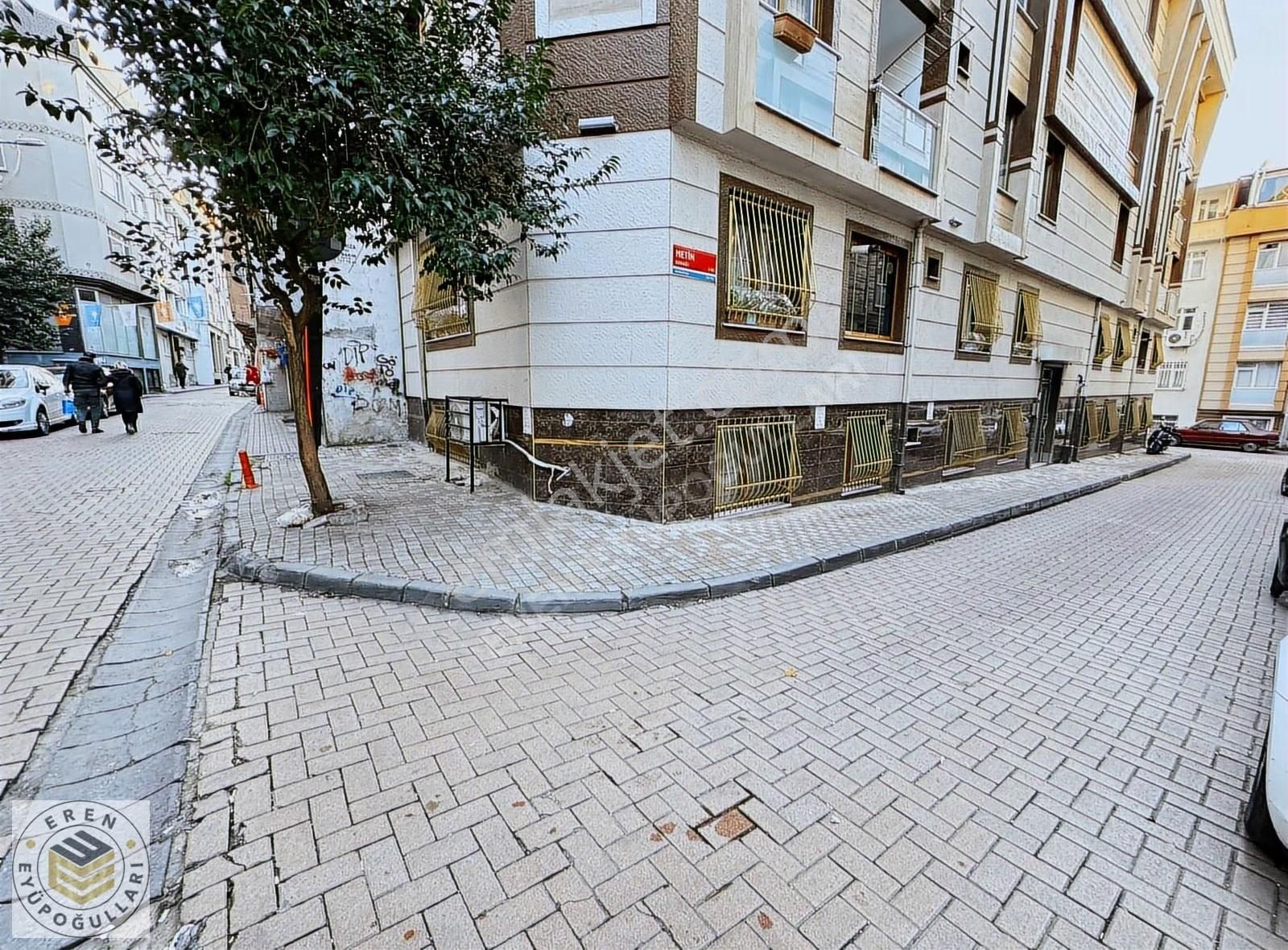 B.paşa Yenidoğan Mah. 15 Yıllık 2+1 80m² Satılık Daire - Görsel 13