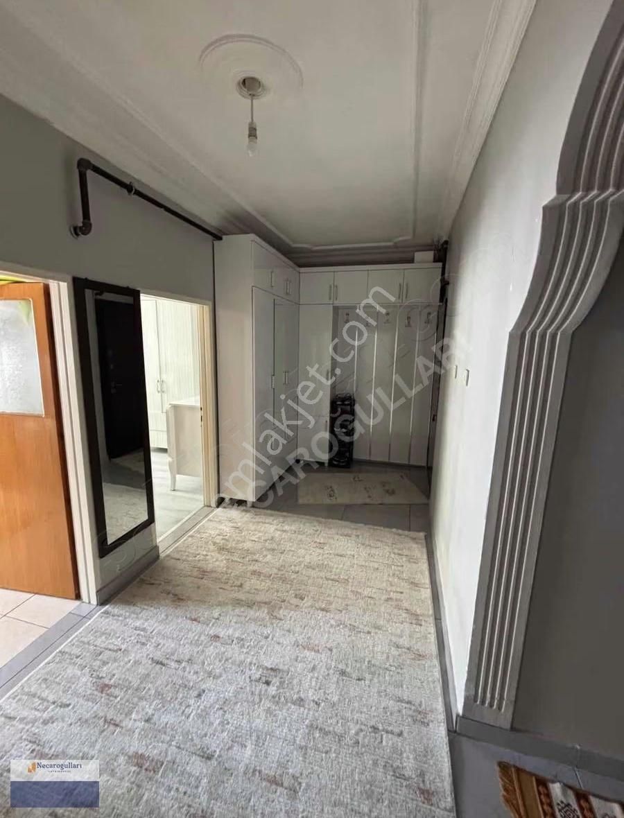 Necaroğullarından Cezaevi Üst Köşede Bakımlı 3+1 Daire - Görsel 7