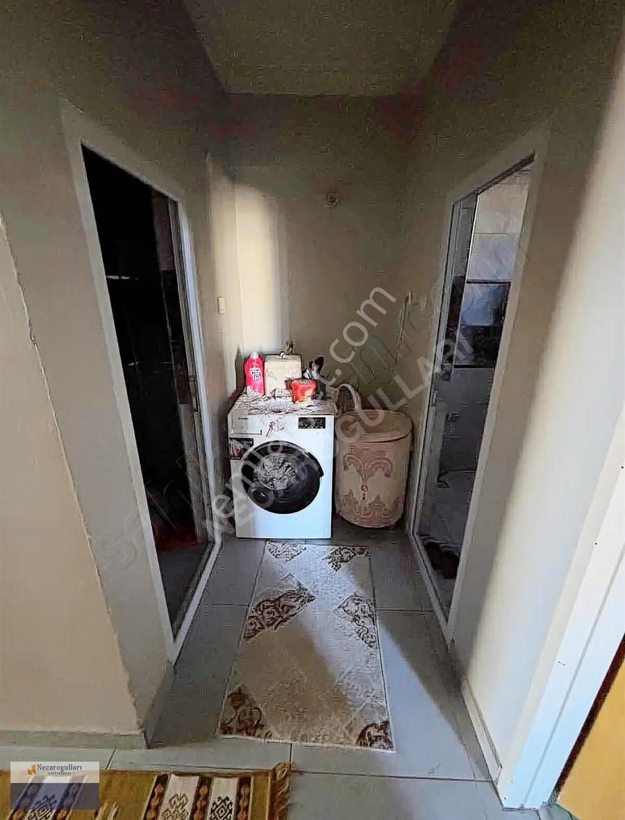 Necaroğullarından Cezaevi Üst Köşede Bakımlı 3+1 Daire - Görsel 18