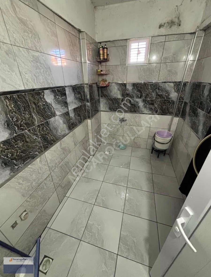 Necaroğullarından Cezaevi Üst Köşede Bakımlı 3+1 Daire - Görsel 16