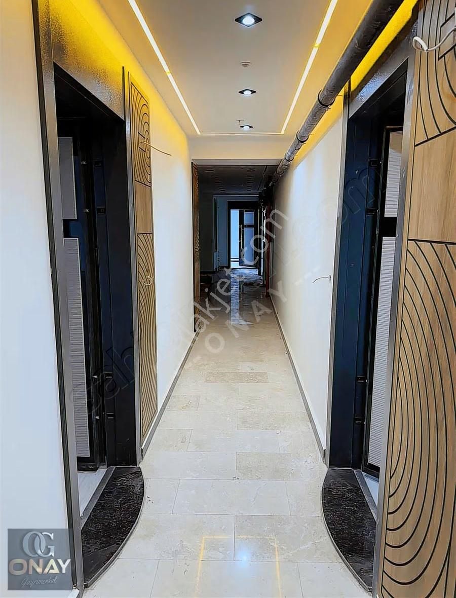 Onay 'dan Çerkezköy Merkezde Çarşıda Plazada 1+1 Ofis - Görsel 4