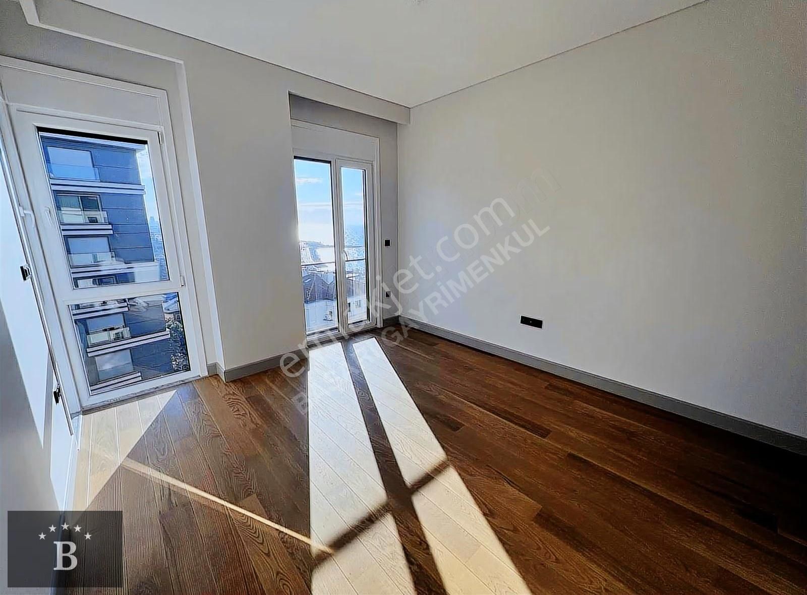 Başarı'dan Suadiye Sahilde Kapanmaz Deniz Manzaralı 230 M2 Sıfır - Görsel 6