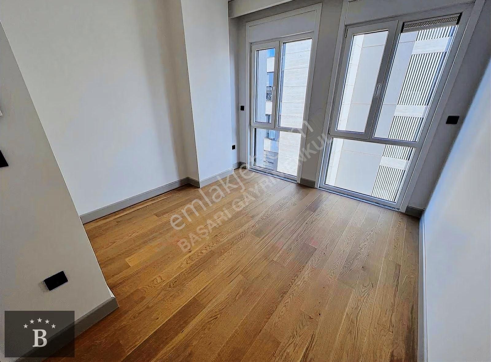 Başarı'dan Suadiye Sahilde Kapanmaz Deniz Manzaralı 230 M2 Sıfır - Görsel 4