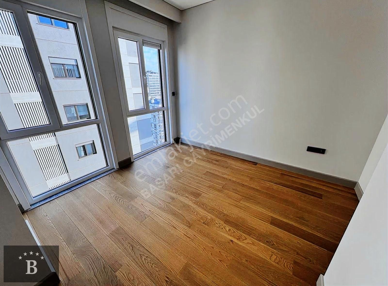 Başarı'dan Suadiye Sahilde Kapanmaz Deniz Manzaralı 230 M2 Sıfır - Görsel 16