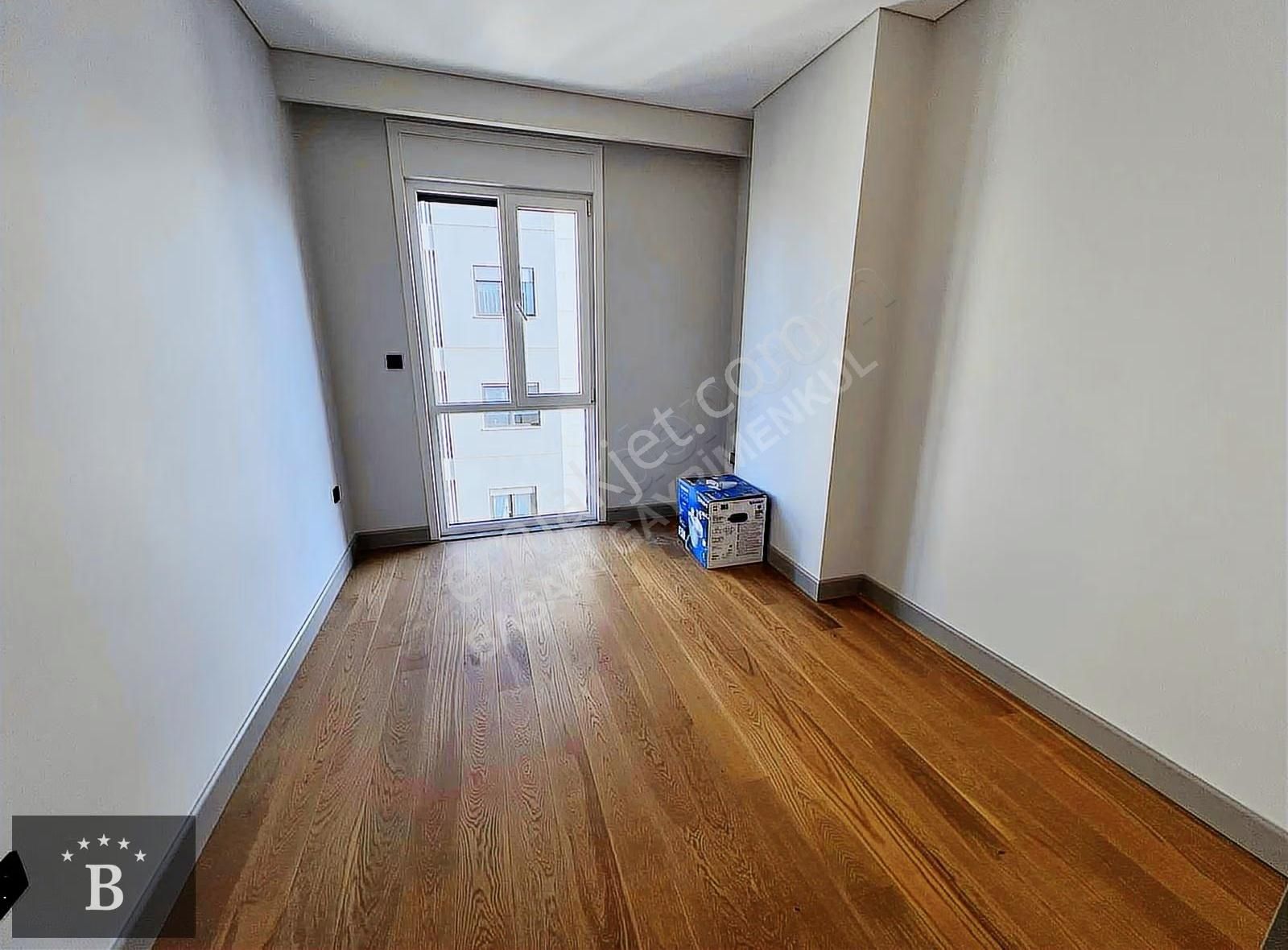 Başarı'dan Suadiye Sahilde Kapanmaz Deniz Manzaralı 230 M2 Sıfır - Görsel 9