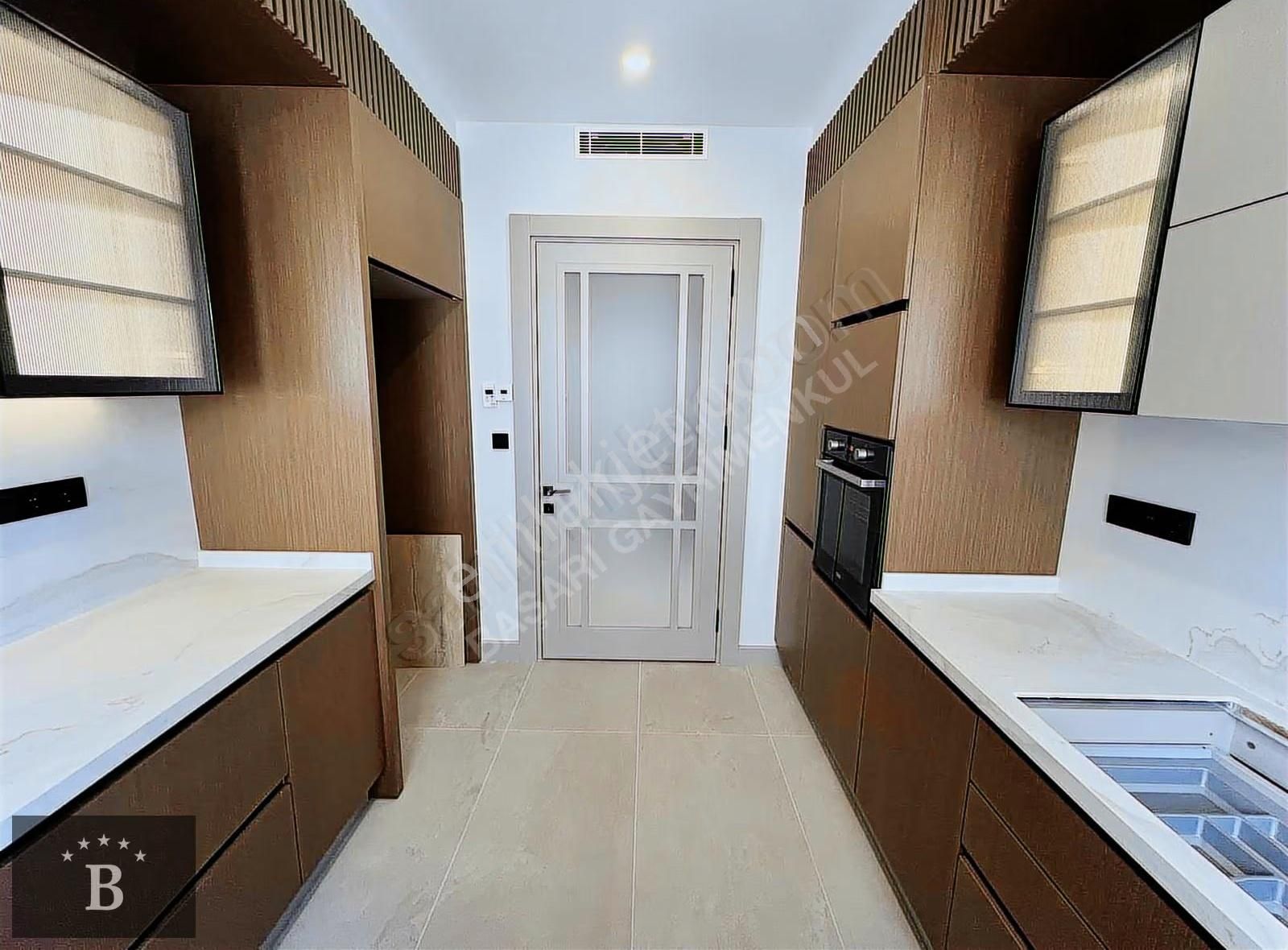 Başarı'dan Suadiye Sahilde Kapanmaz Deniz Manzaralı 230 M2 Sıfır - Görsel 34