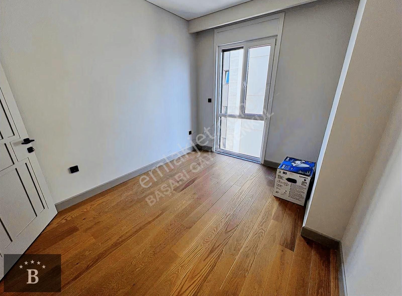 Başarı'dan Suadiye Sahilde Kapanmaz Deniz Manzaralı 230 M2 Sıfır - Görsel 24