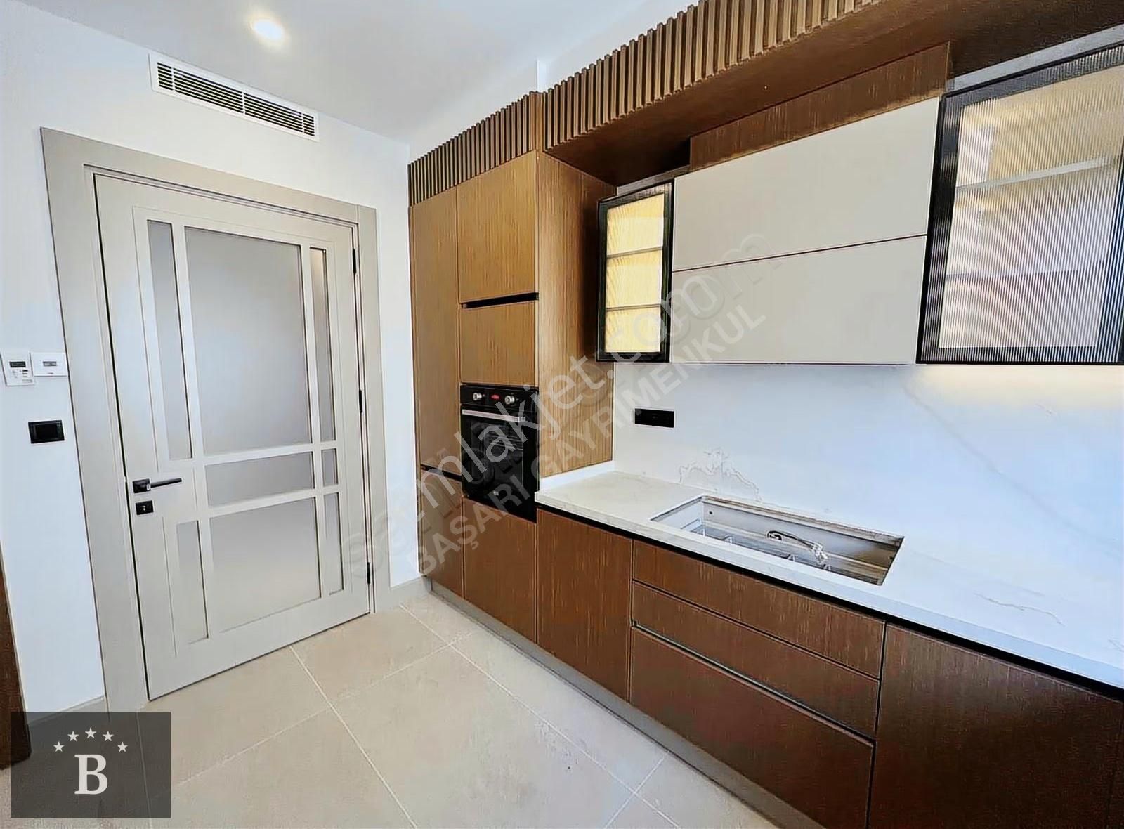 Başarı'dan Suadiye Sahilde Kapanmaz Deniz Manzaralı 230 M2 Sıfır - Görsel 10