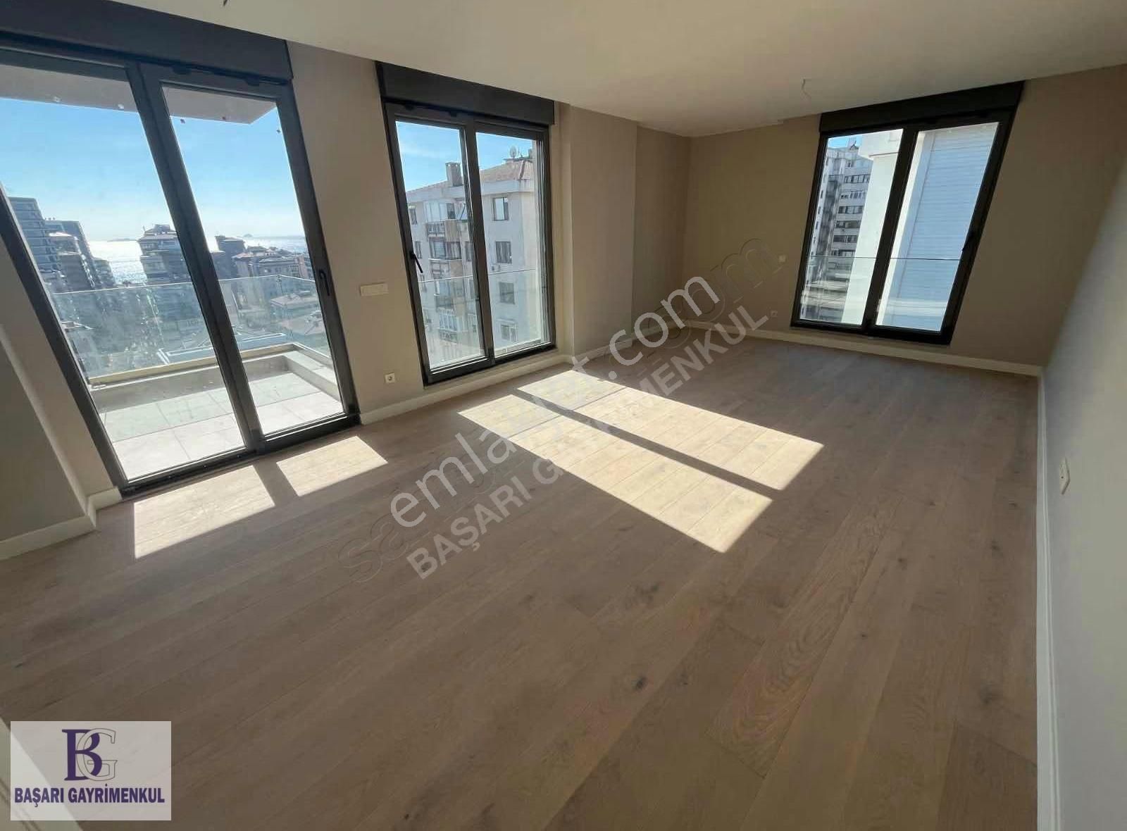 Başarı'dan Suadiye Zara'da 140 M2 2025 Yapımı Deniz Manzaralı