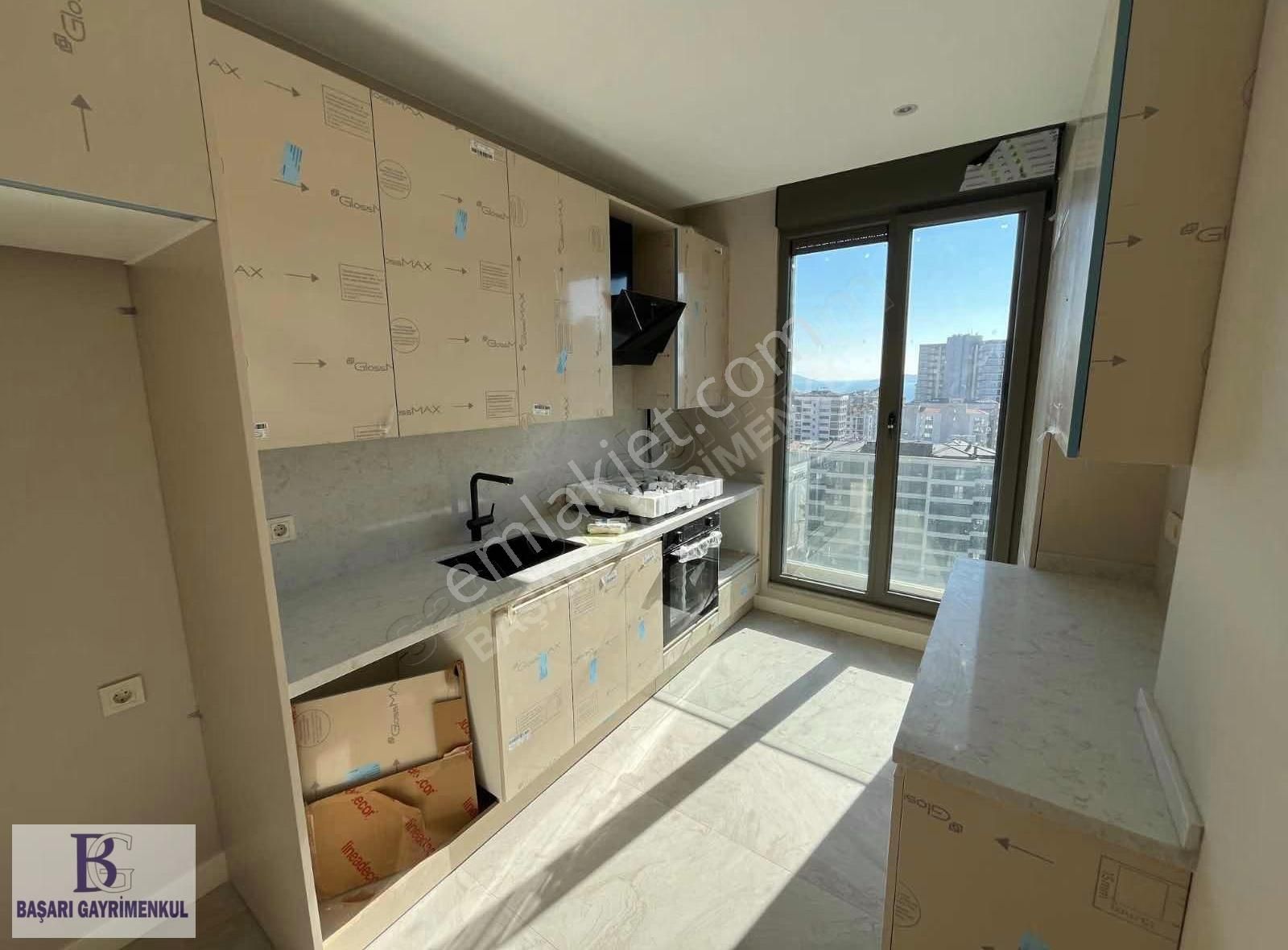 Başarı'dan Suadiye Zara'da 140 M2 2025 Yapımı Deniz Manzaralı - Görsel 2