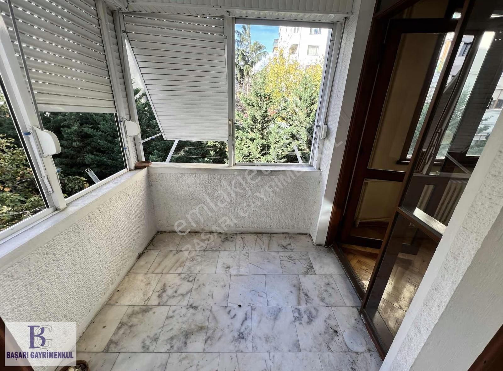 Başarı Suadiye Bağdata 6. Bina 130 M2 3+1 Yeşillikler İçinde - Görsel 22