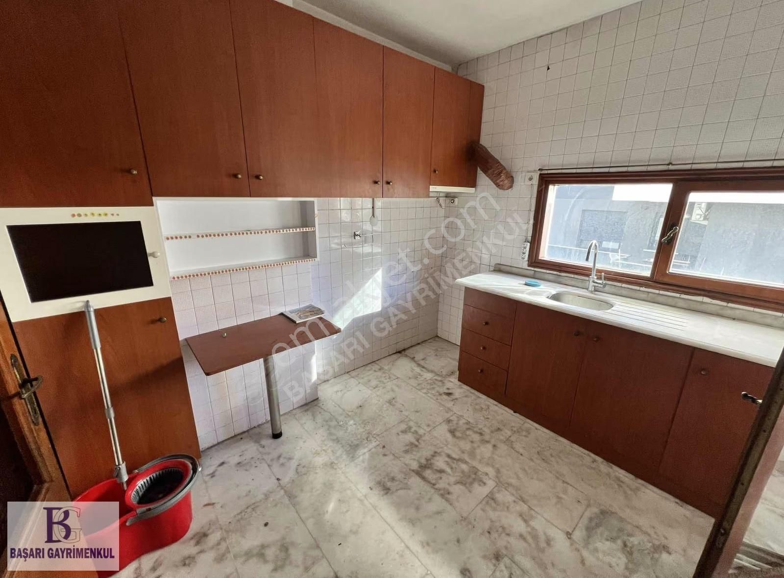 Başarı Suadiye Bağdata 6. Bina 130 M2 3+1 Yeşillikler İçinde - Görsel 17