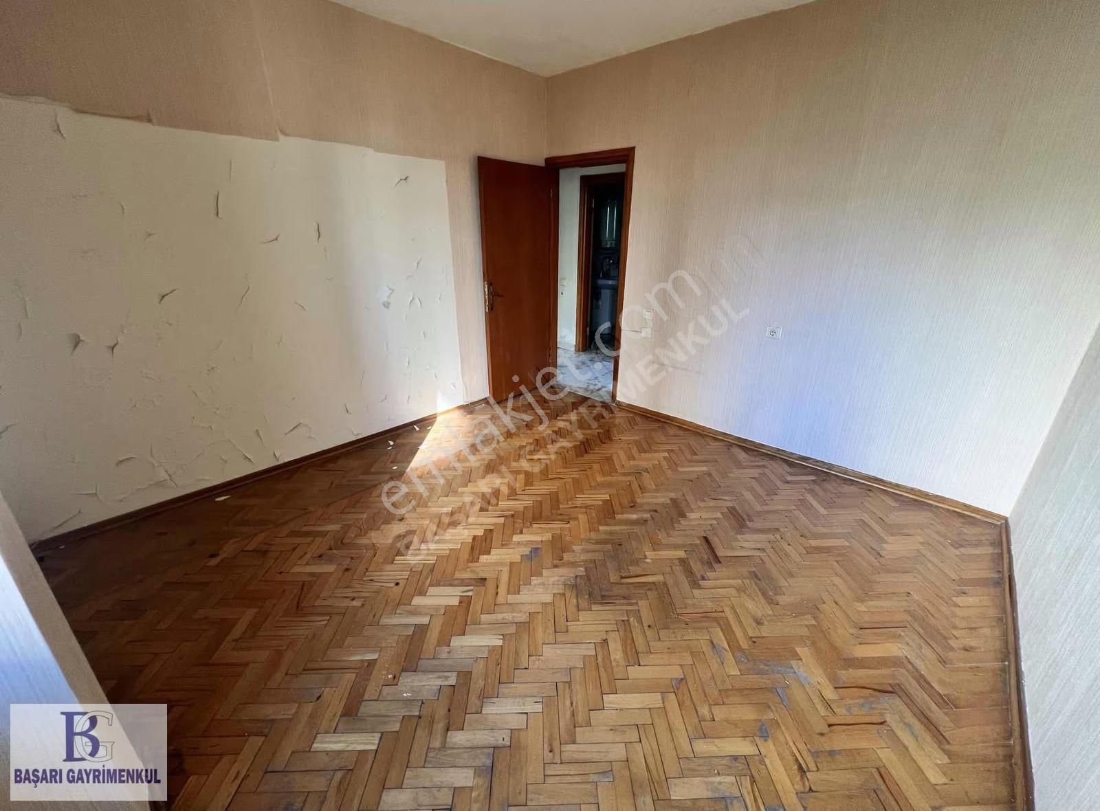 Başarı Suadiye Bağdata 6. Bina 130 M2 3+1 Yeşillikler İçinde - Görsel 18