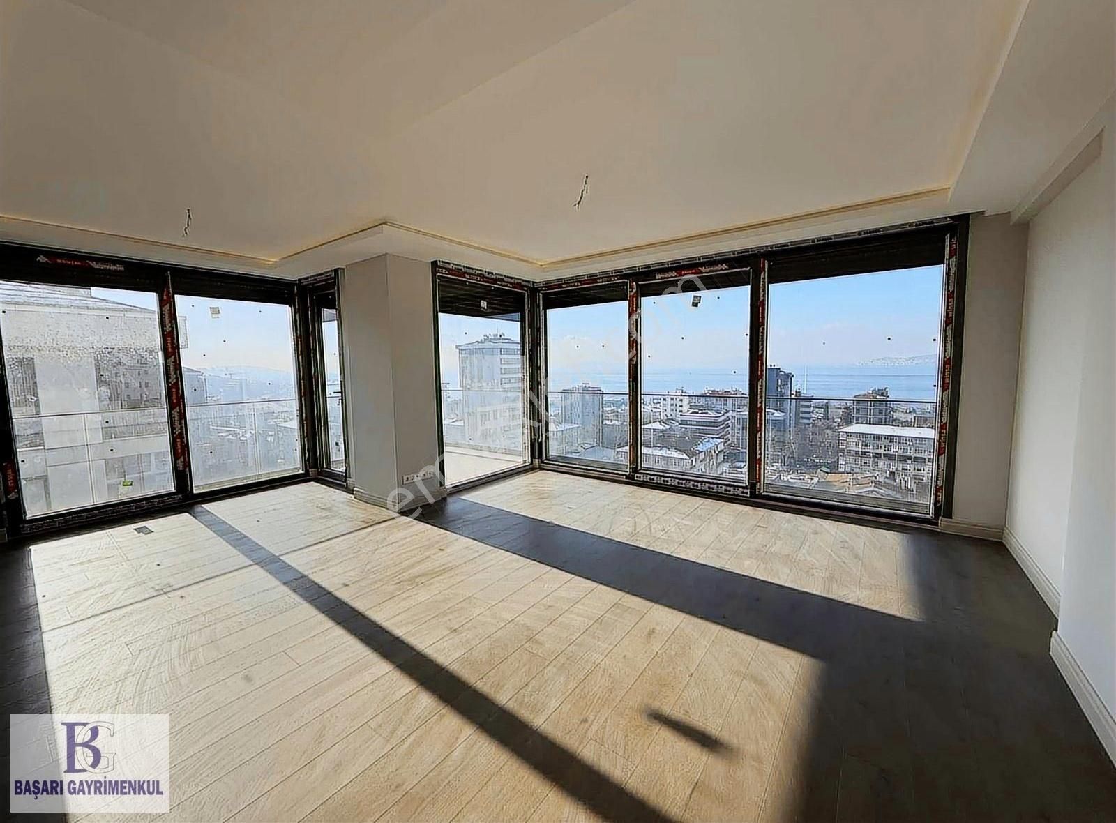 Kapanmaz Panoramik Deniz Manzaralı Bağdat'a 4.bina Sıfır 170 M2 - Görsel 29