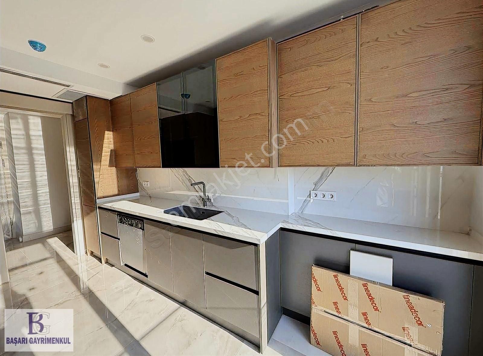 Kapanmaz Panoramik Deniz Manzaralı Bağdat'a 4.bina Sıfır 170 M2 - Görsel 30