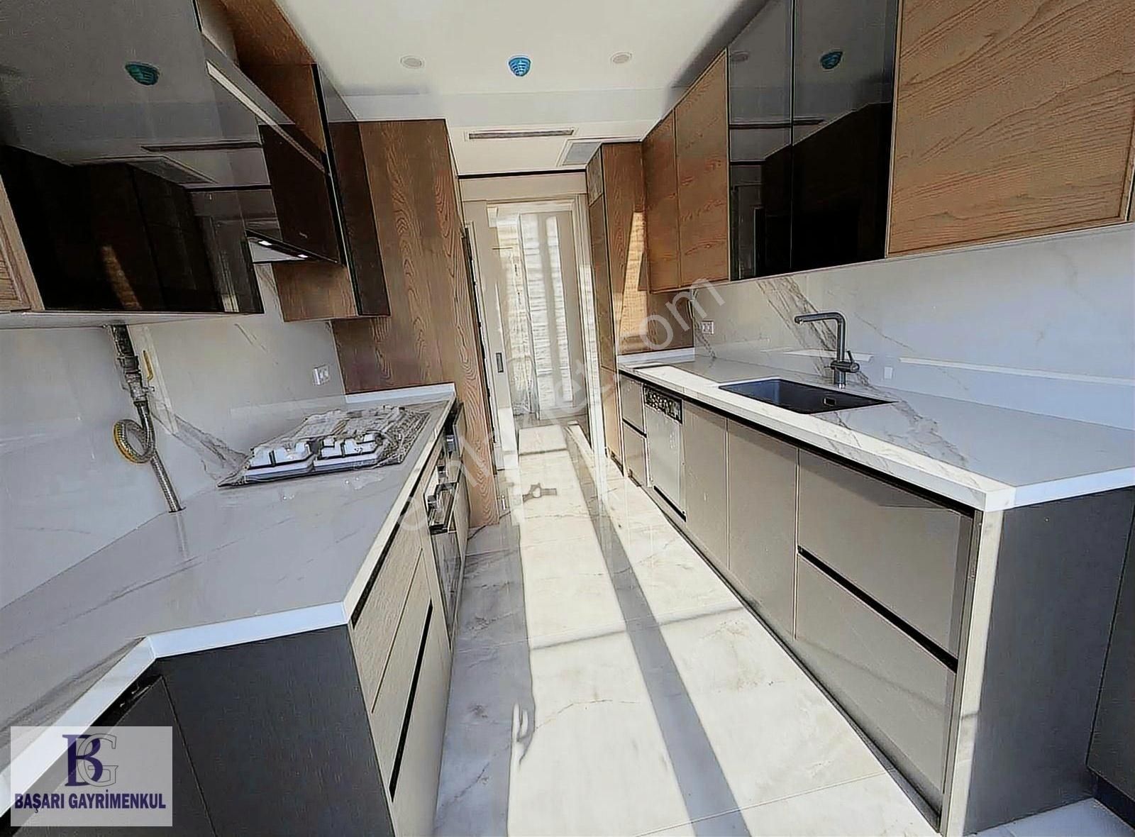 Kapanmaz Panoramik Deniz Manzaralı Bağdat'a 4.bina Sıfır 170 M2 - Görsel 22