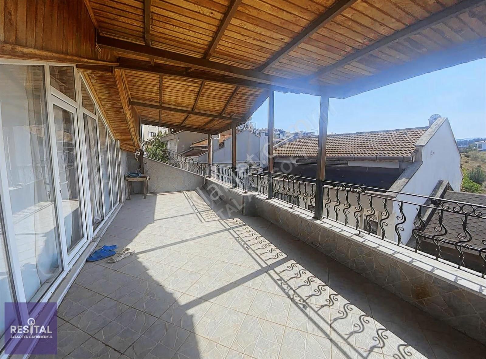 Resital Ayasofya Gayrimenkulden Kültür De Satılık 5+1 Villa - Görsel 6