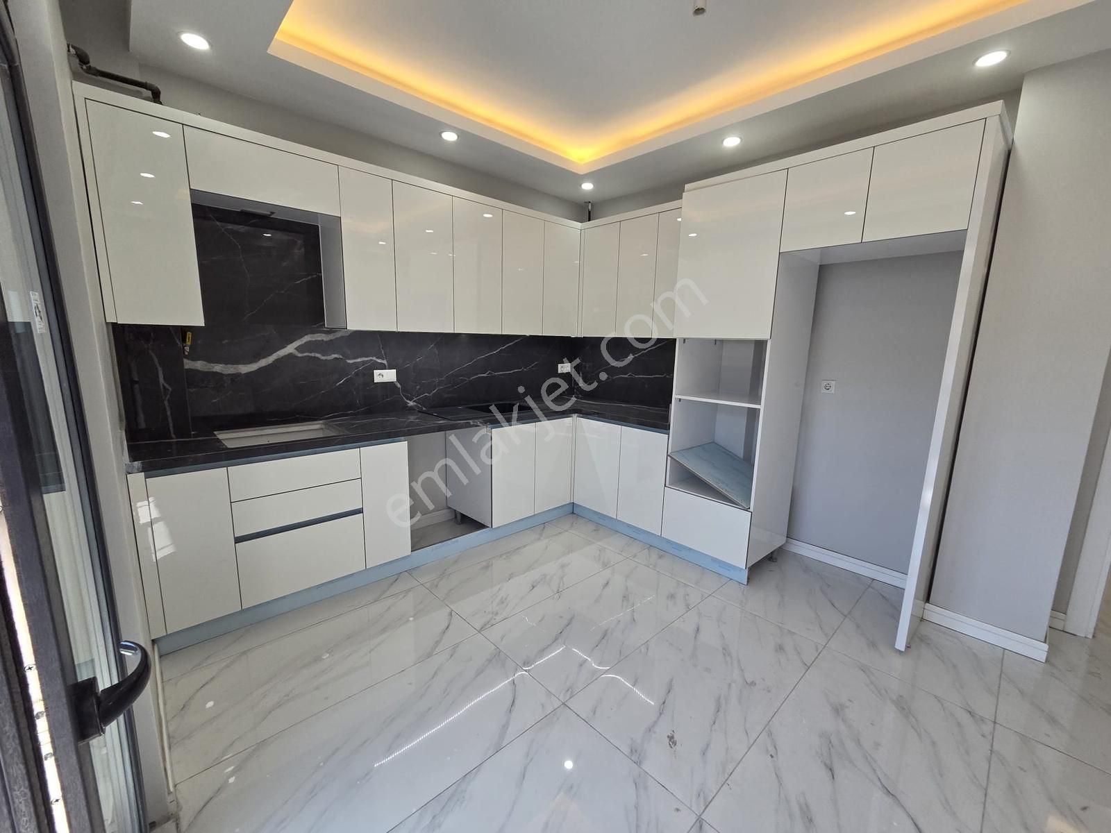 Geniş Aileler İçin 6+2 300 M2 Dubleks - Görsel 10