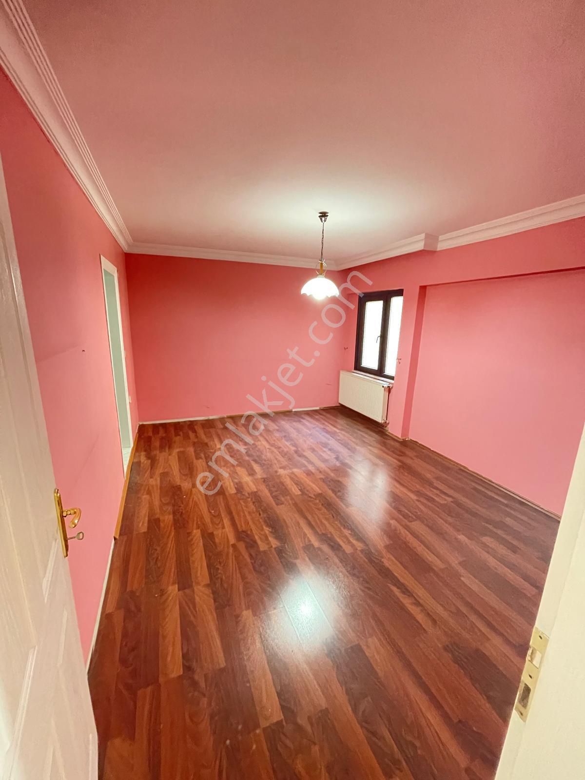 İstanbul Beylikdüzü Koru Apartmanı 3+1 186 M2 Bürüt Kiralık Daire - Görsel 4