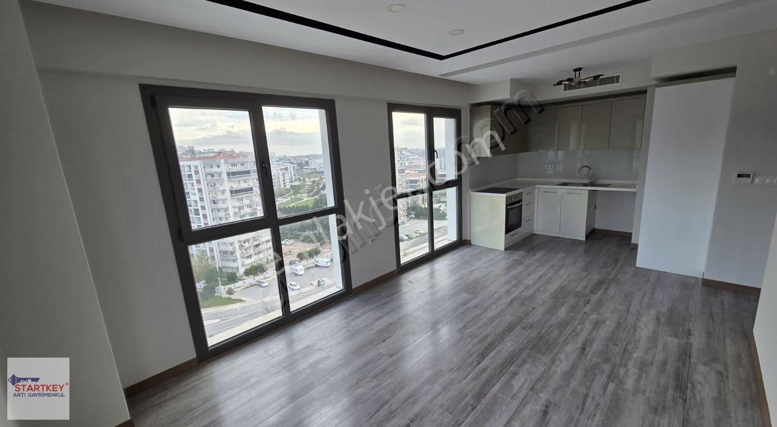 Marka 333 Sitesi, Havuz Cepheli, Satılık 1+1 Daire - Boş Durumda - Görsel 4
