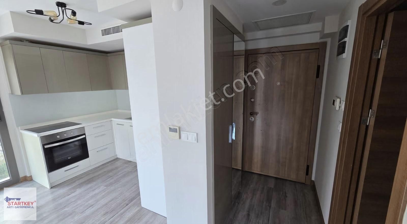 Marka 333 Sitesi, Havuz Cepheli, Satılık 1+1 Daire - Boş Durumda - Görsel 2