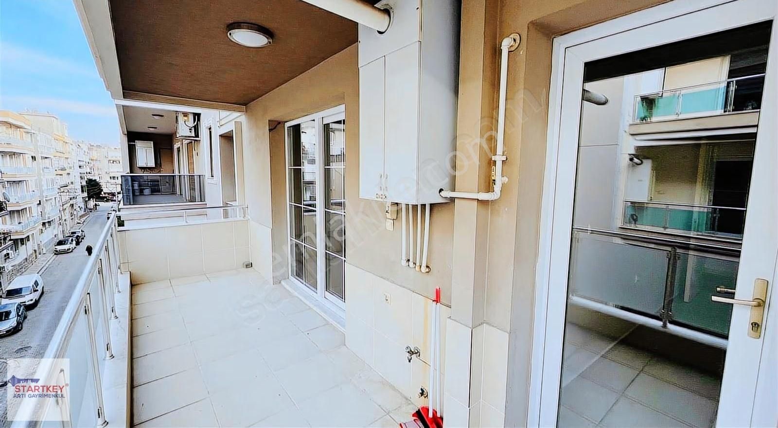 Karşıyaka Nergiz'de Bakımlı Merkezi Konumda 3+1 125 M2 Kiralık Daire - Görsel 21