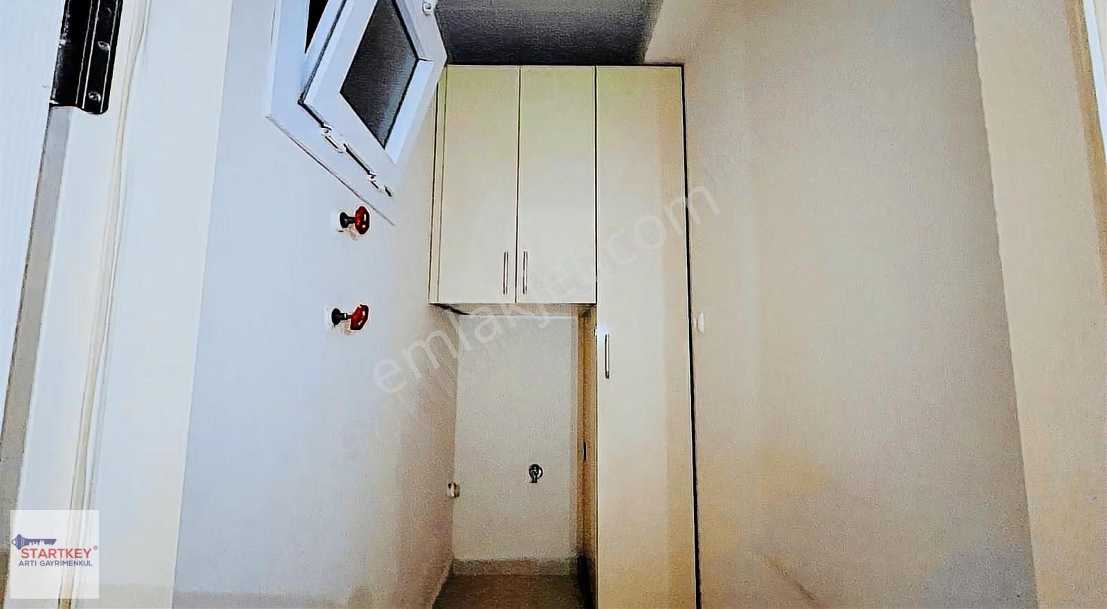 Karşıyaka Nergiz'de Bakımlı Merkezi Konumda 3+1 125 M2 Kiralık Daire - Görsel 12
